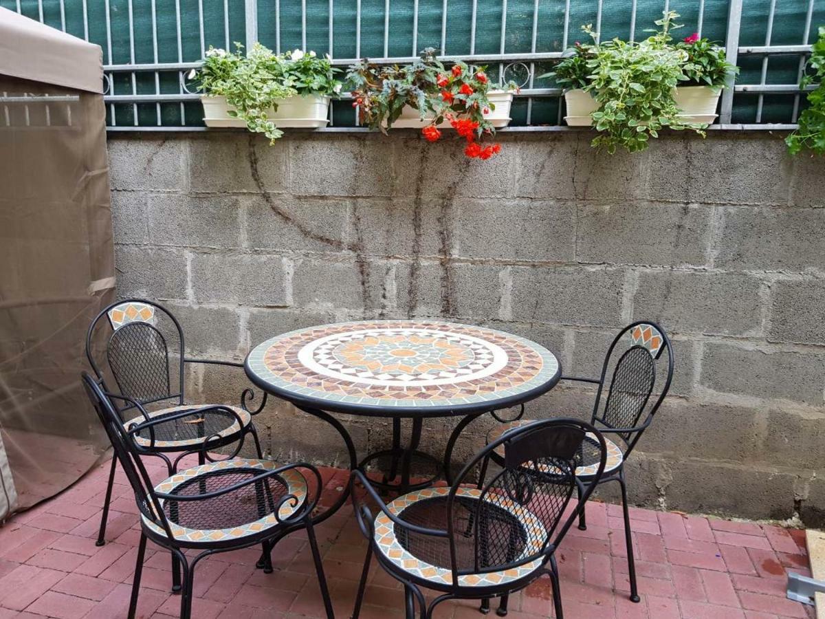 Brand New Garden Flat / Free Parking Apartman Budapest Kültér fotó